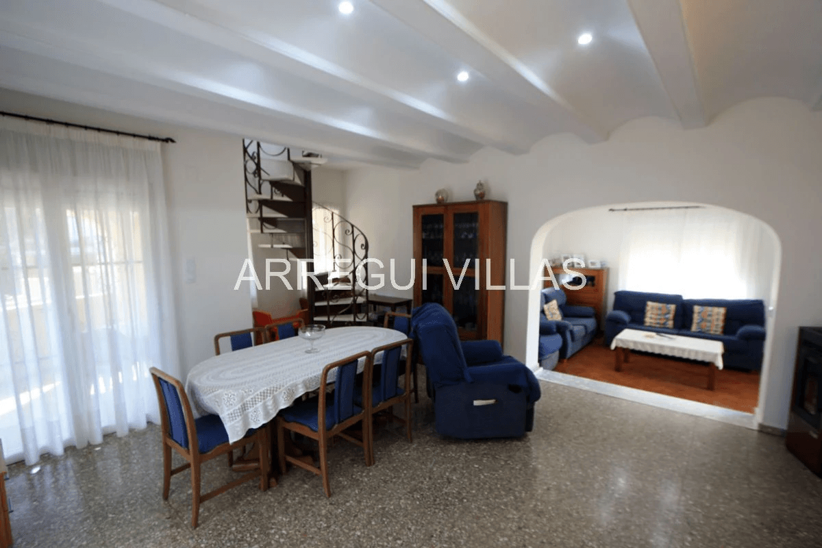 Chalet con 4 dormitorios en venta en Dénia/El Montgó