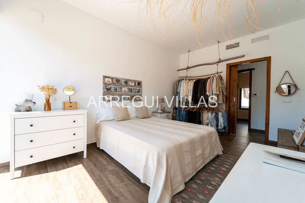 Estupenda villa en venta en Dénia - Montgó