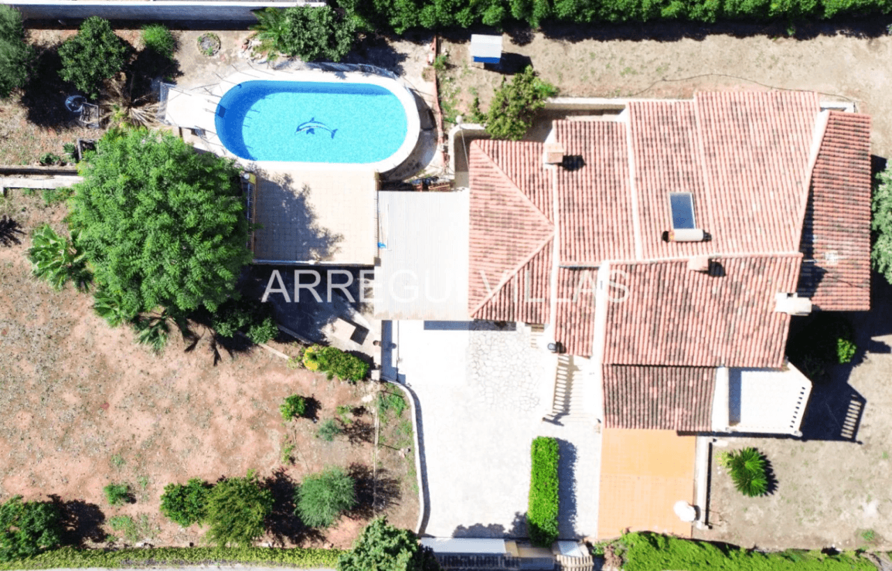 Amplio chalet en venta en Dénia