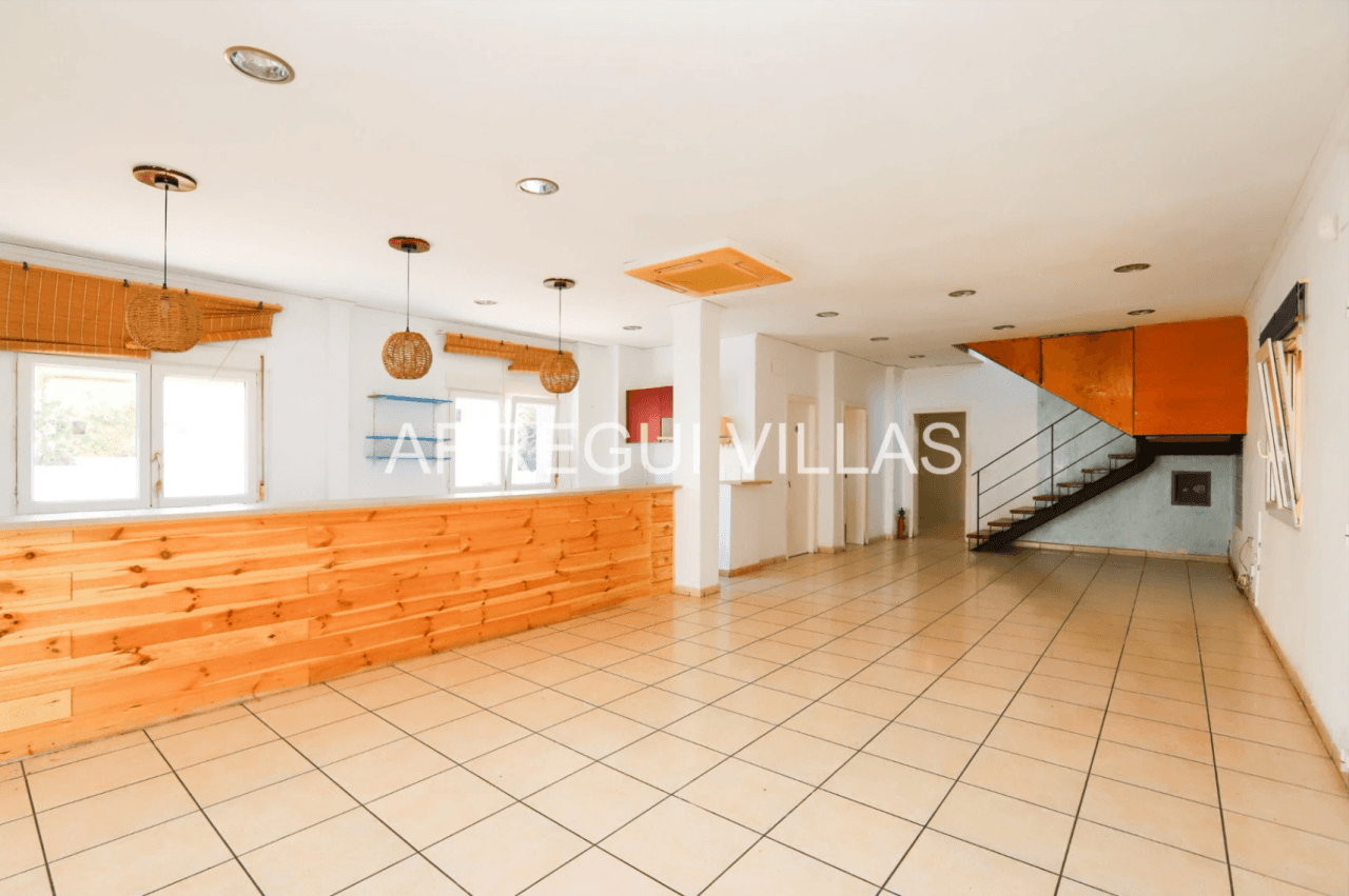 Vivienda/Oportunidad de negocio en venta en Dénia