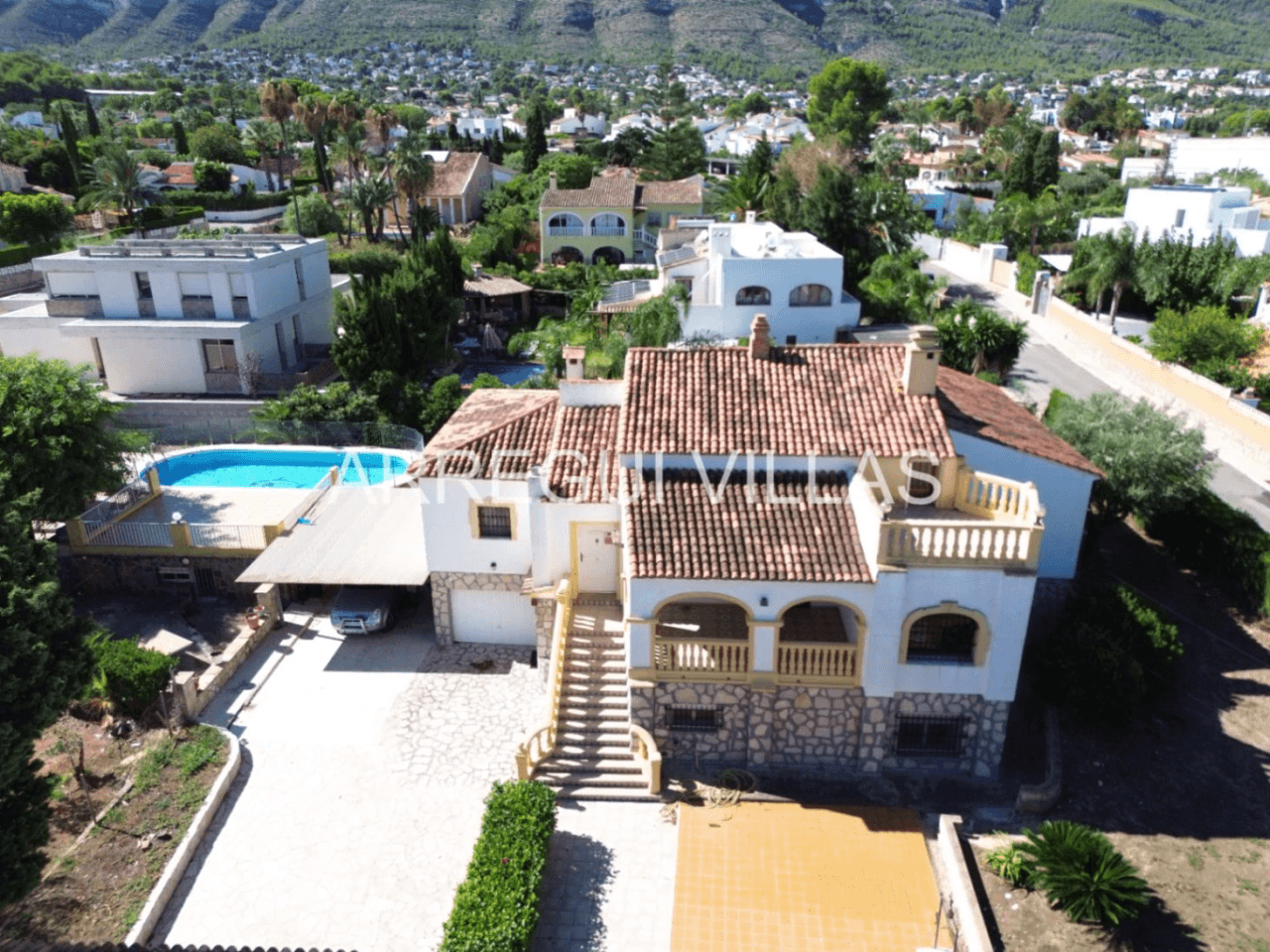 Amplio chalet en venta en Dénia