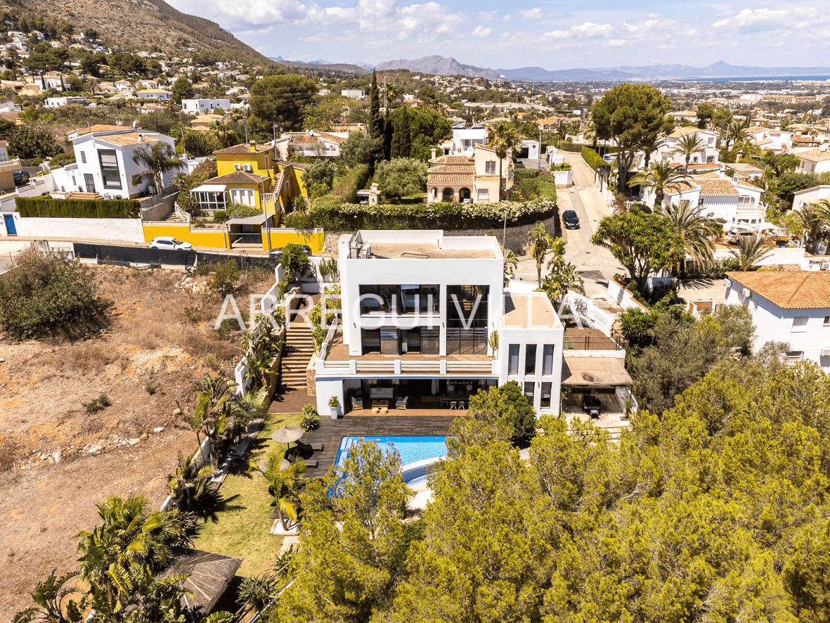 Estupenda villa en venta en Dénia - Montgó