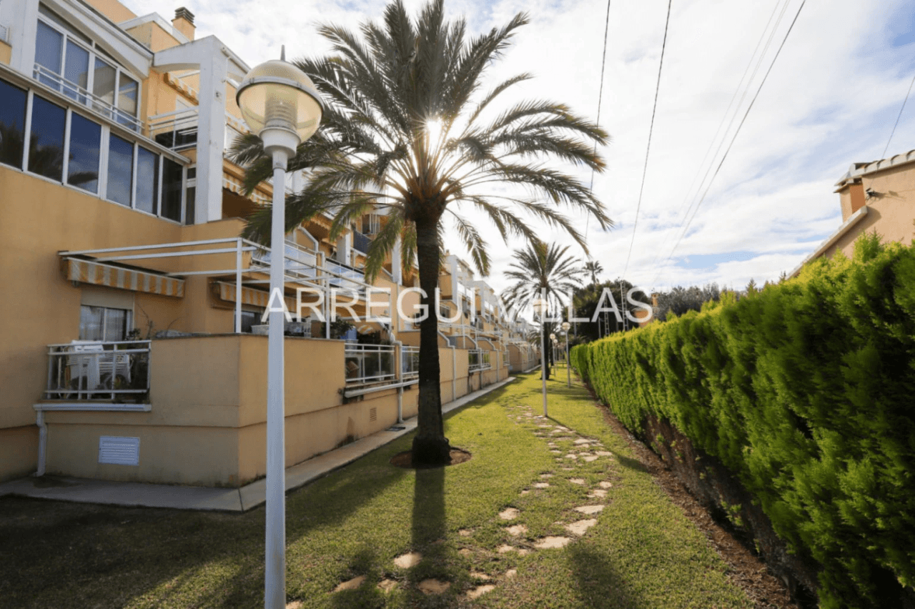 Apartamento en venta de 2 dormitorios en Denia, Las Marinas