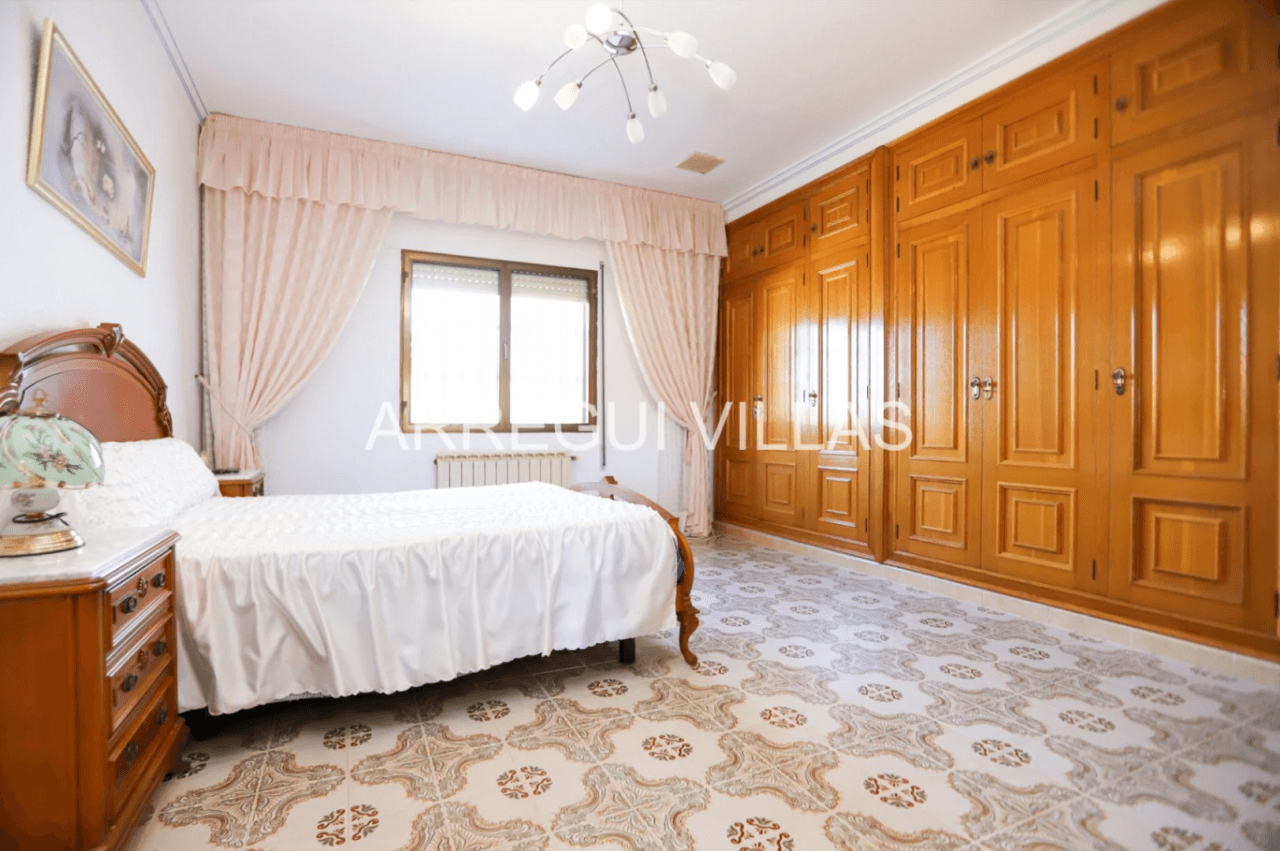 Amplio chalet en venta en Dénia