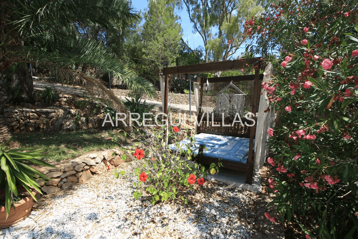 Villa con vistas abiertas en Dénia - Montgó
