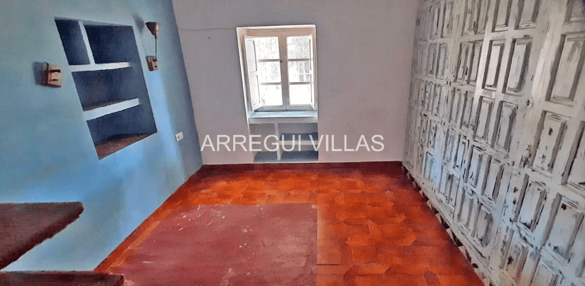 Amplia villa en venta en Las Rotas - Dénia
