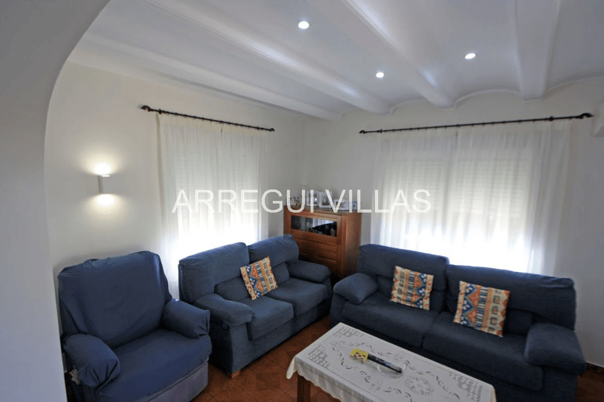 Chalet con 4 dormitorios en venta en Dénia/El Montgó