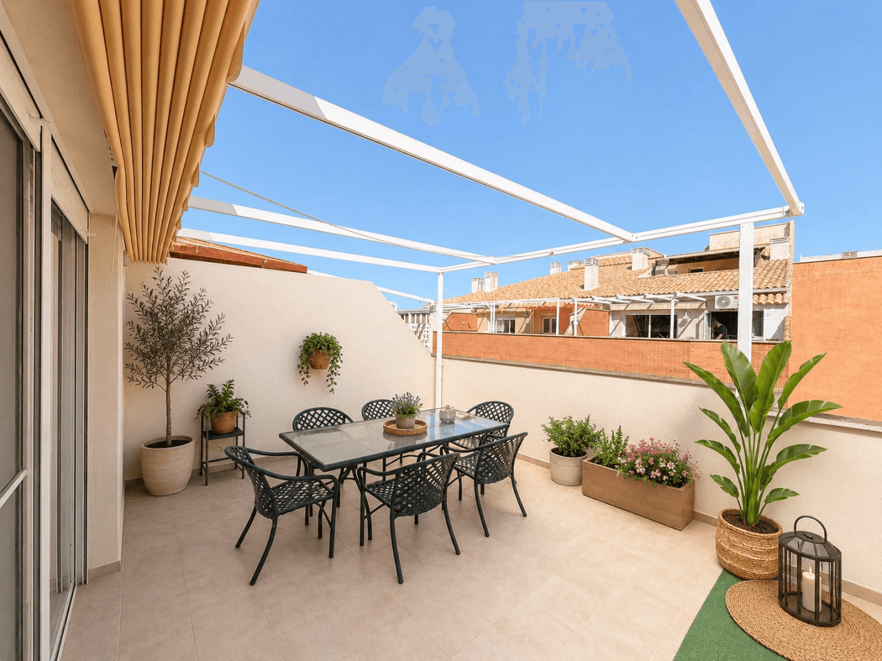 Exclusivo Ático Dúplex en Dénia con Gran Terraza, Vistas al Castillo y Garaje
