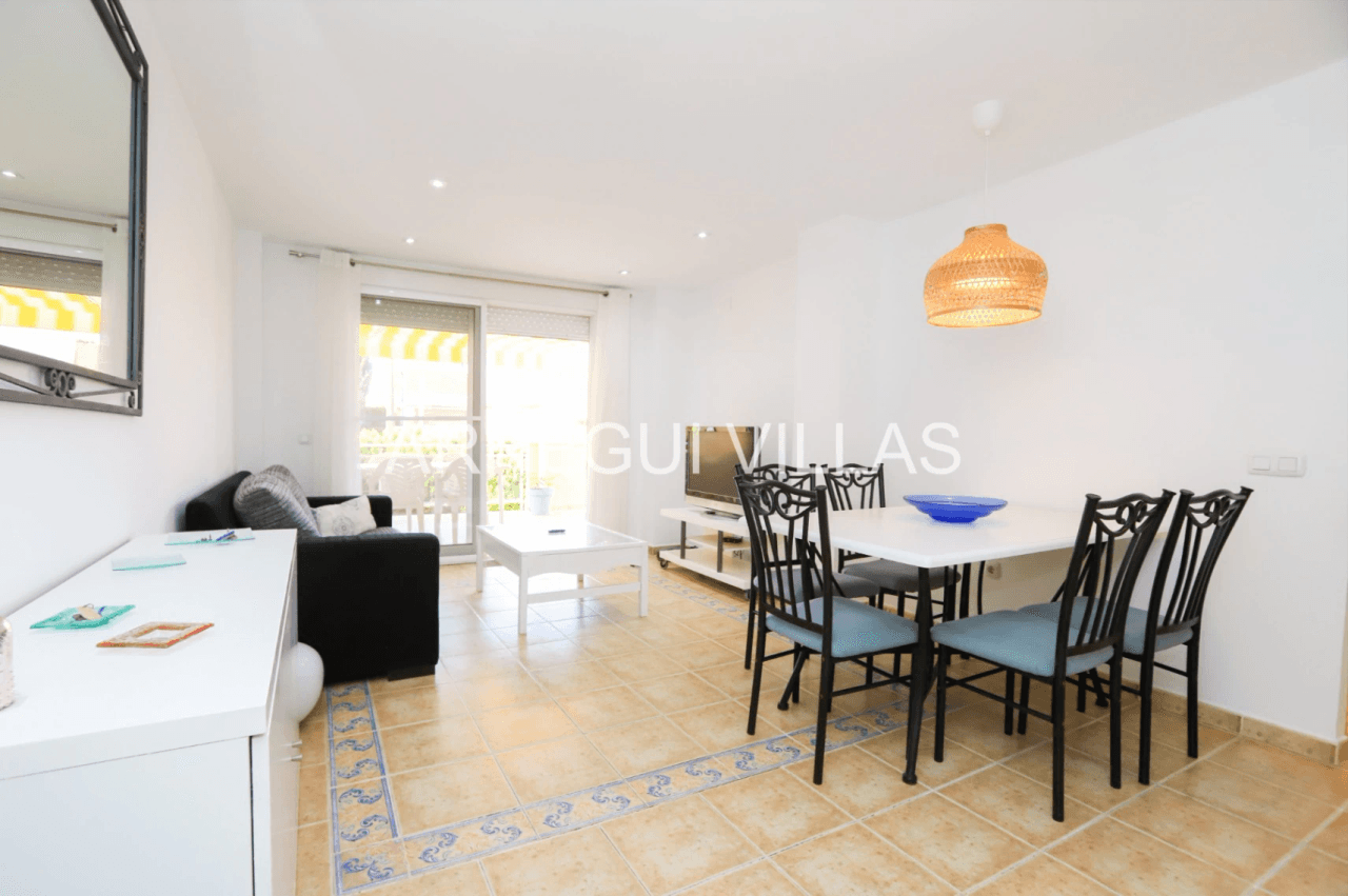 Apartamento en venta de 2 dormitorios en Denia, Las Marinas