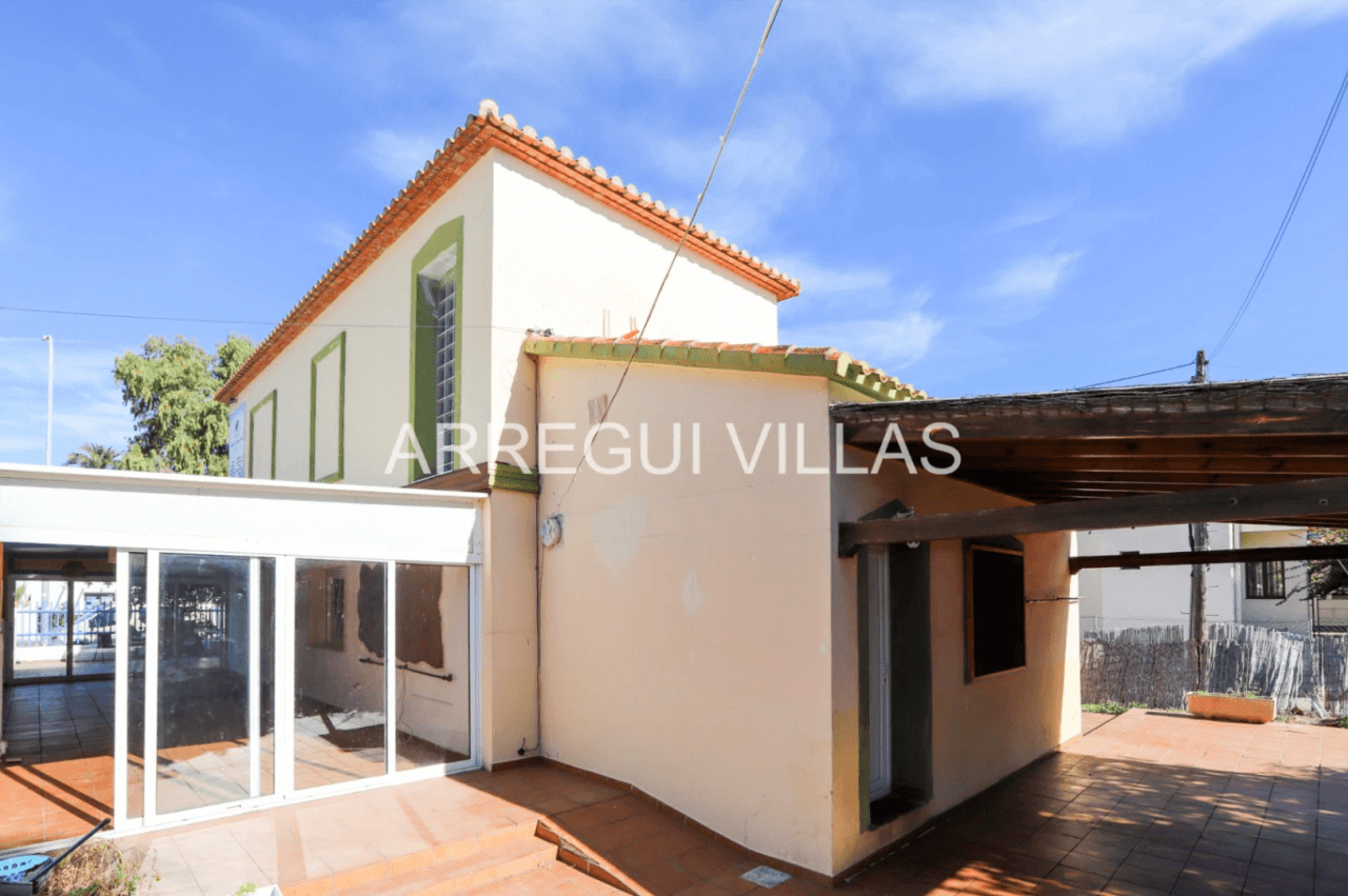Vivienda/Oportunidad de negocio en venta en Dénia