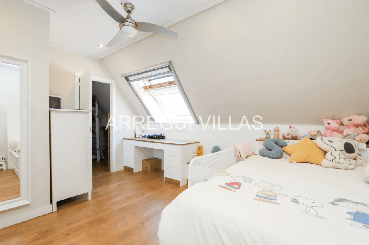 Magnífico ático dúplex de 4 dormitorios en Denia - Casco urbano