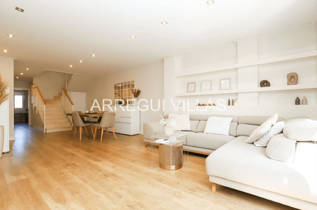 Magnífico ático dúplex de 4 dormitorios en Denia - Casco urbano