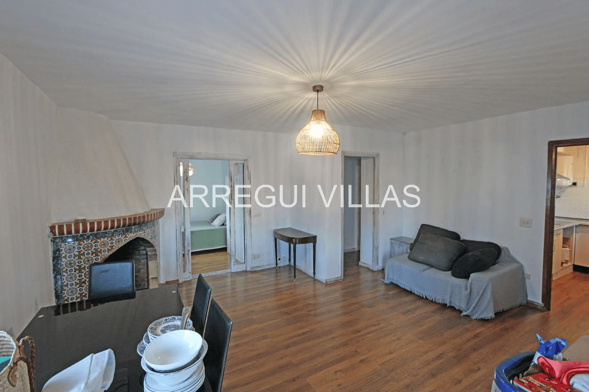 Chalet con 2 viviendas en Las Rotas, Dénia