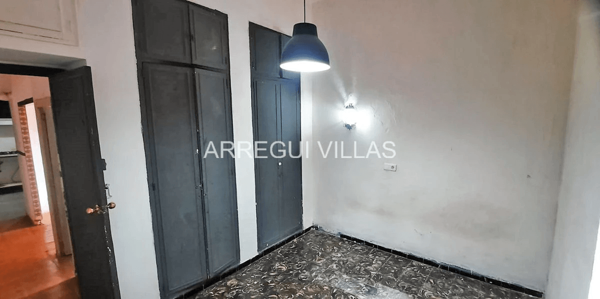 Amplia villa en venta en Las Rotas - Dénia