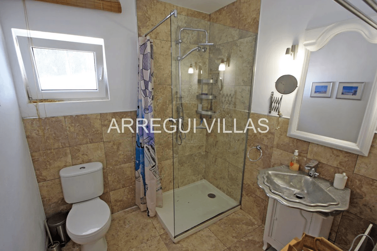 Villa con vistas abiertas en Dénia - Montgó