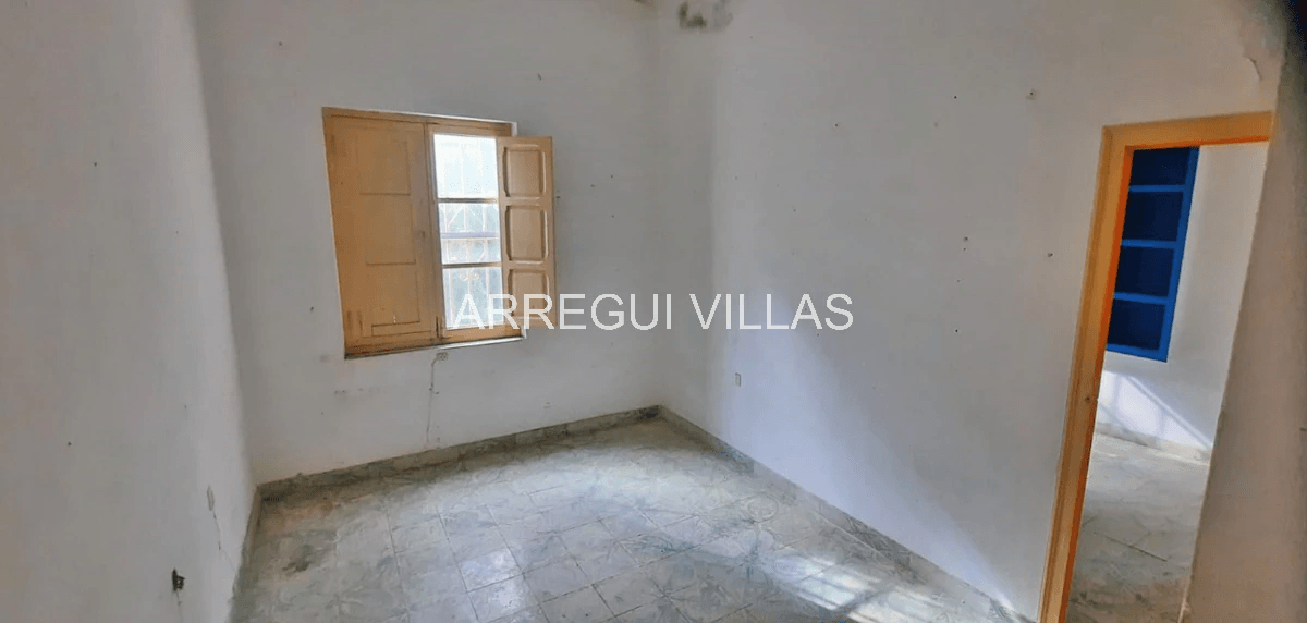 Amplia villa en venta en Las Rotas - Dénia
