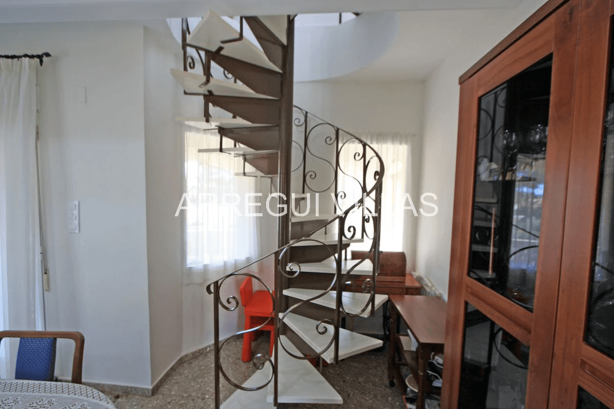Chalet con 4 dormitorios en venta en Dénia/El Montgó