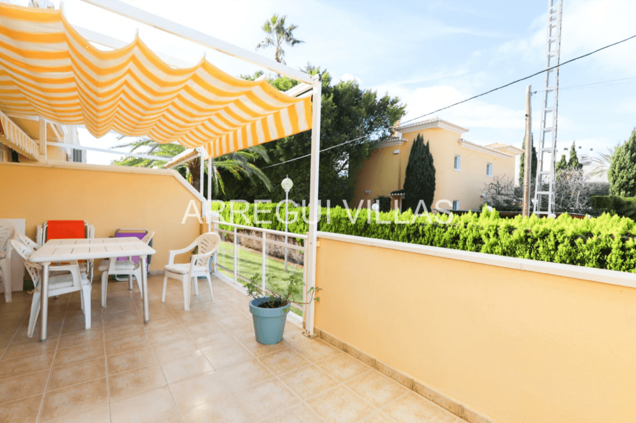 Apartamento en venta de 2 dormitorios en Denia, Las Marinas