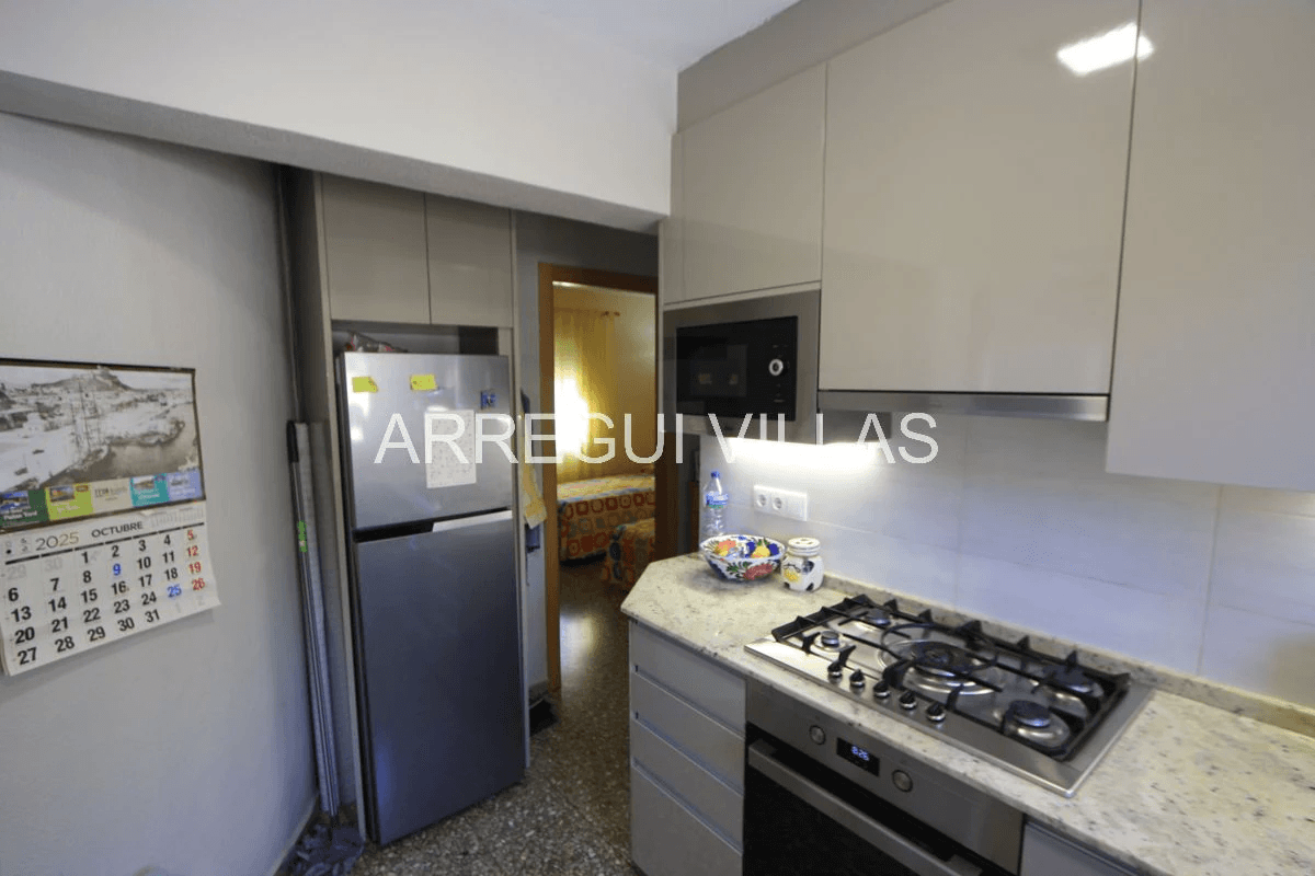Chalet con 4 dormitorios en venta en Dénia/El Montgó