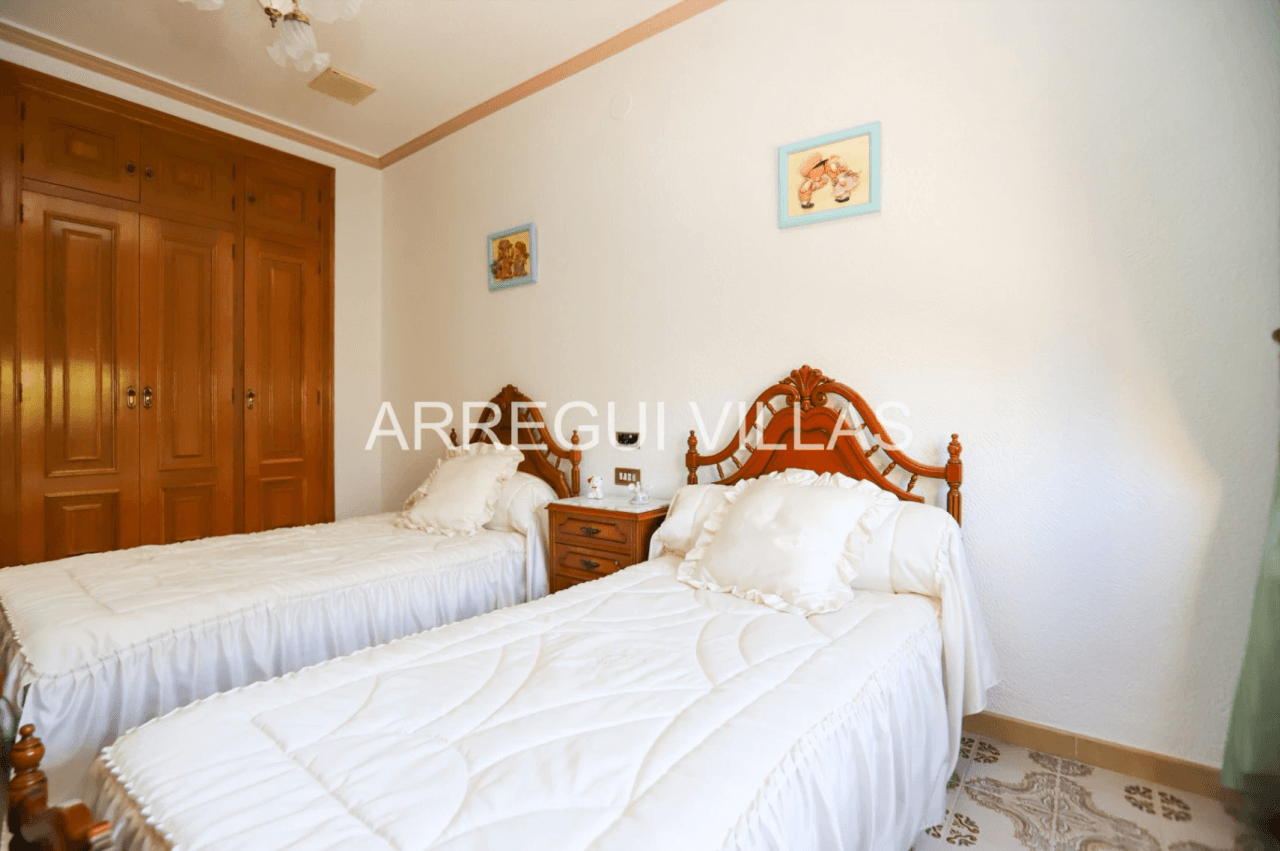 Amplio chalet en venta en Dénia