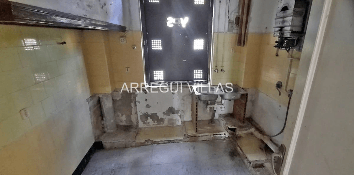 Amplia villa en venta en Las Rotas - Dénia