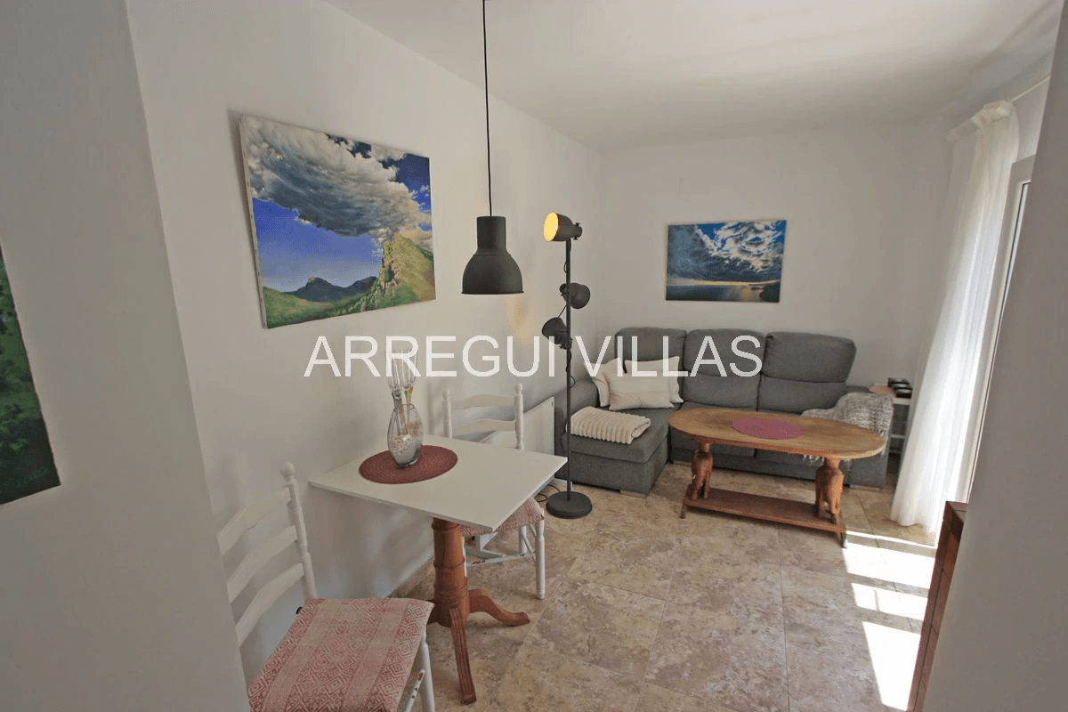 Villa con vistas abiertas en Dénia - Montgó