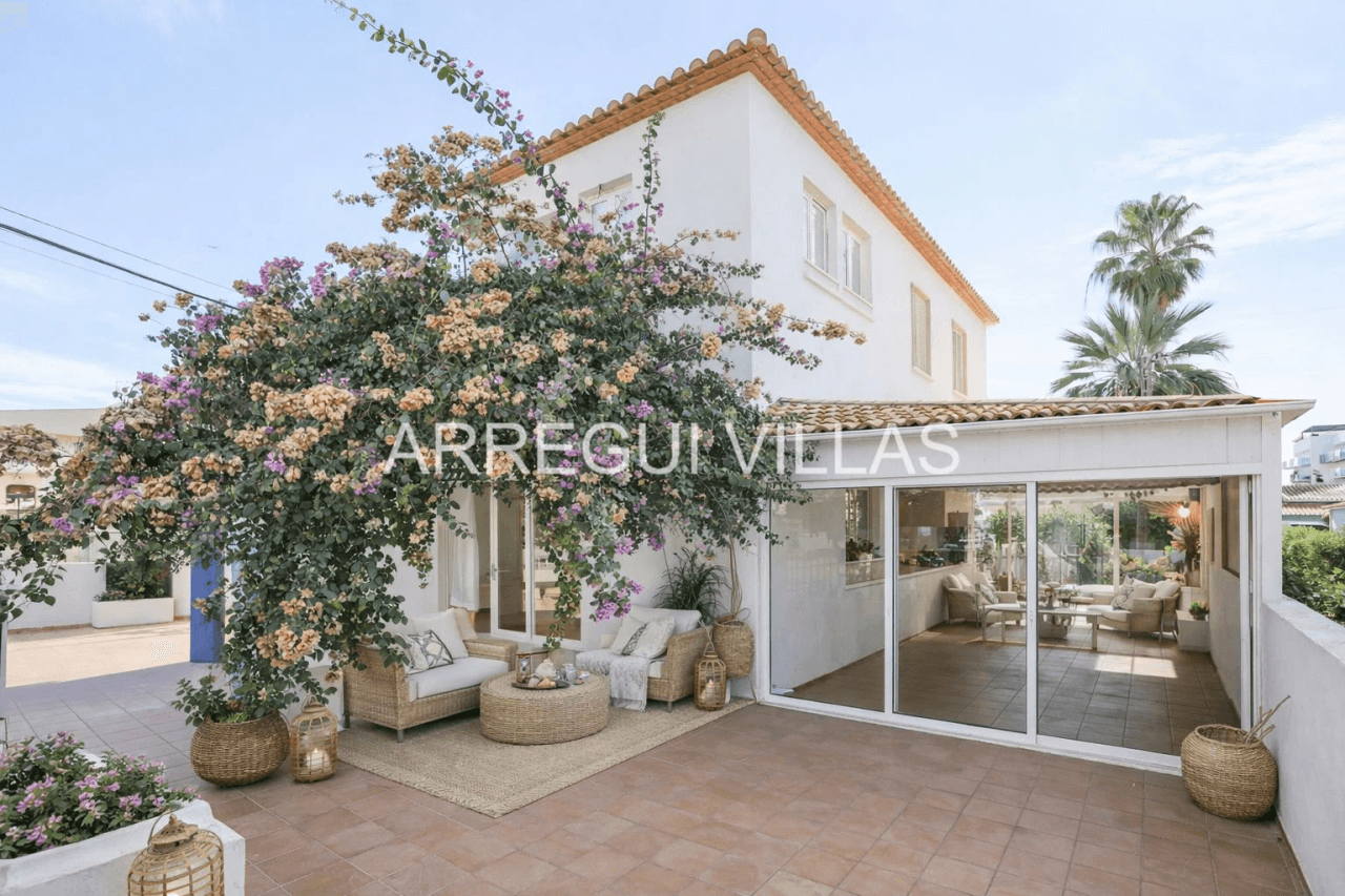 Vivienda/Oportunidad de negocio en venta en Dénia