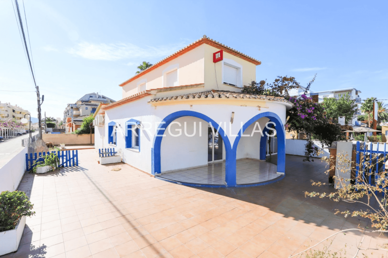 Vivienda/Oportunidad de negocio en venta en Dénia