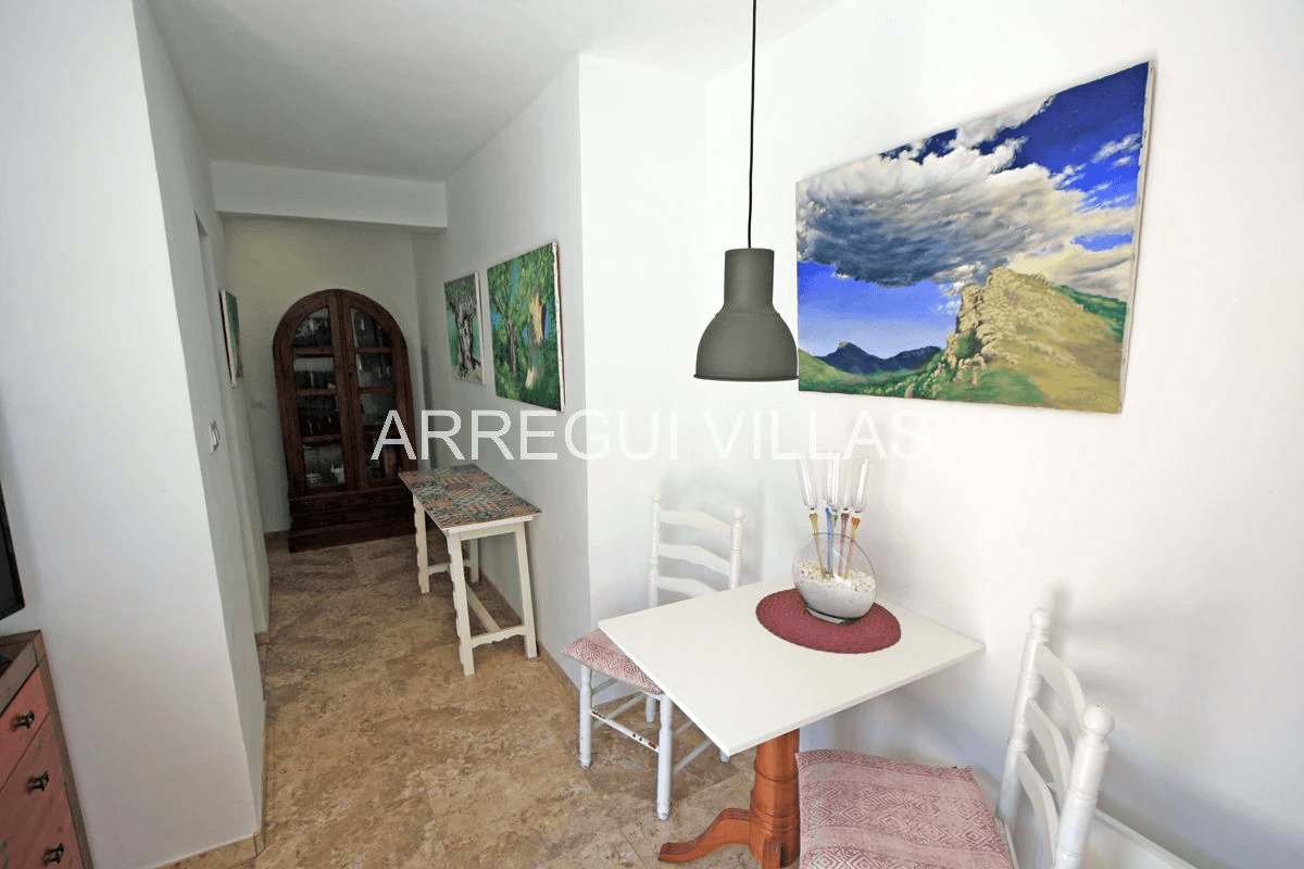 Villa con vistas abiertas en Dénia - Montgó