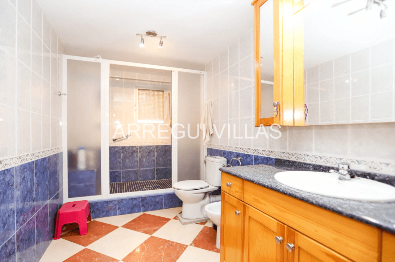 Amplio chalet en venta en Dénia