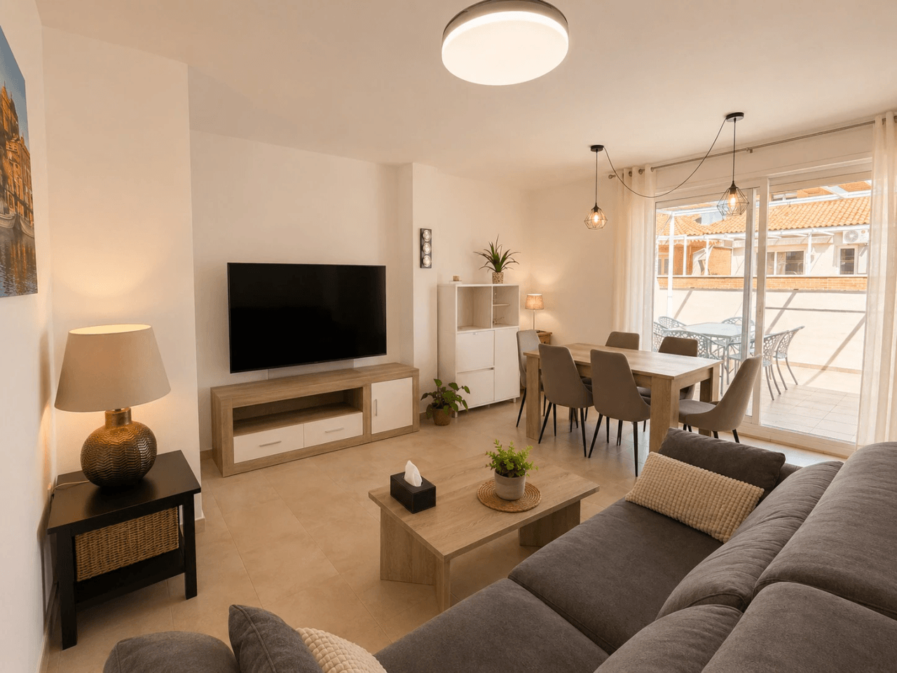 Exclusivo Ático Dúplex en Dénia con Gran Terraza, Vistas al Castillo y Garaje