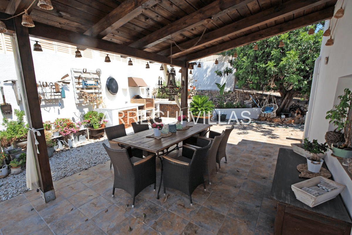 Villa con vistas abiertas en Dénia - Montgó