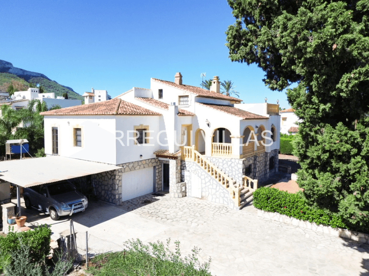 Amplio chalet en venta en Dénia
