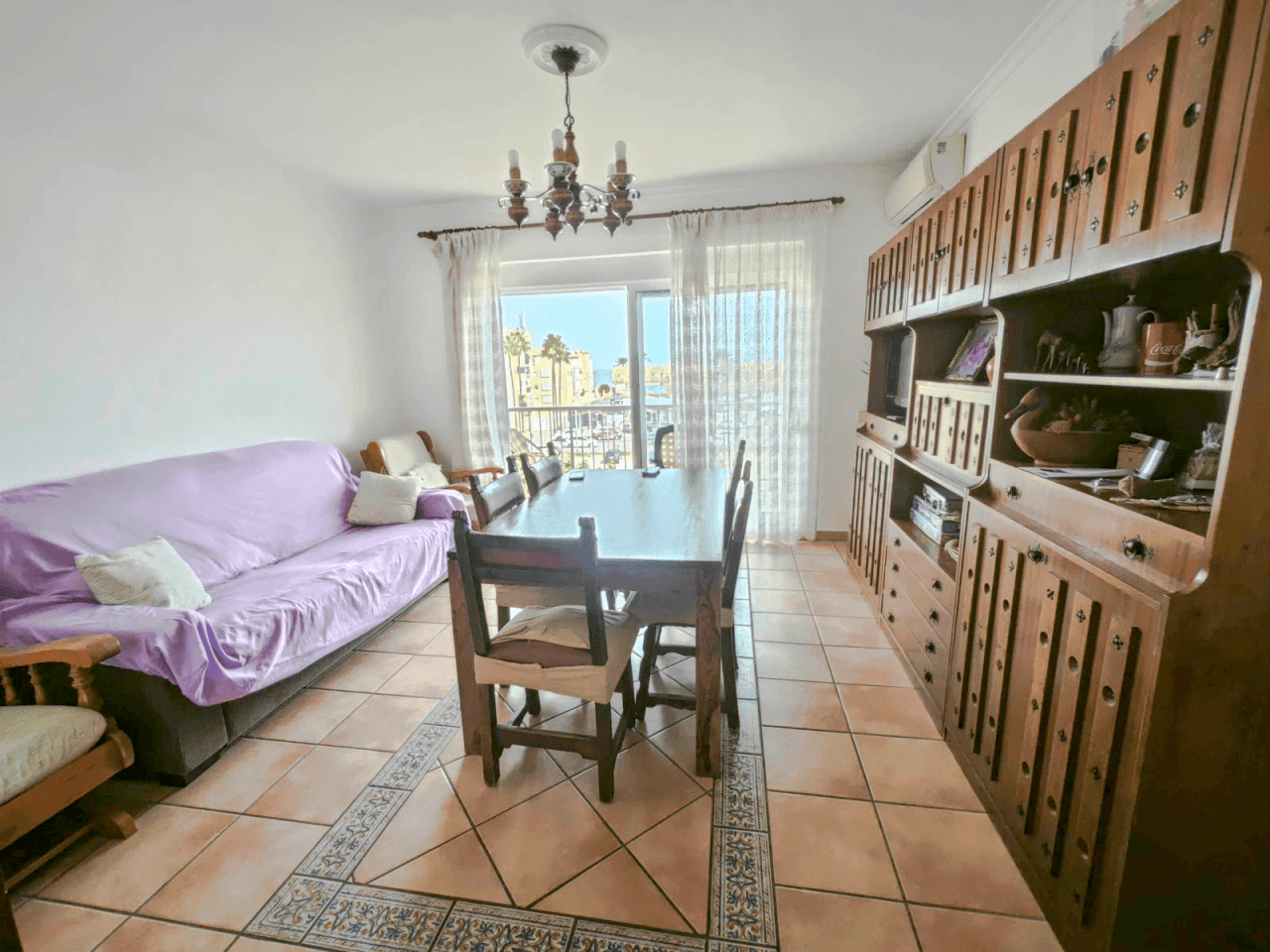 Apartamento de 2 dormitorios con vistas al mar en venta en zona Las Brisas