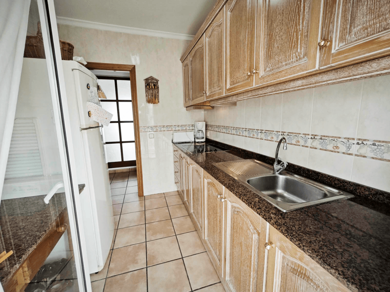 Apartamento de 2 dormitorios con vistas al mar en venta en zona Las Brisas