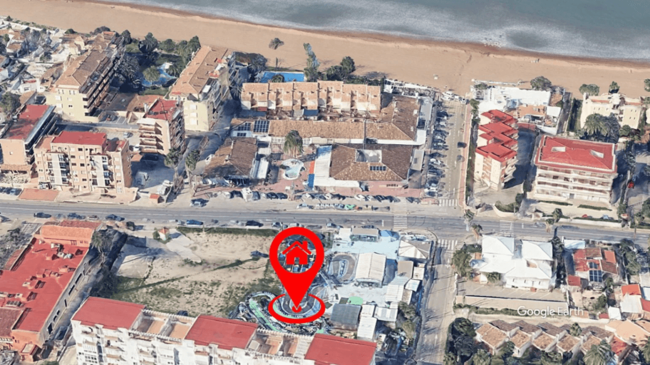 Apartamento de 2 dormitorios con vistas al mar en venta en zona Las Brisas