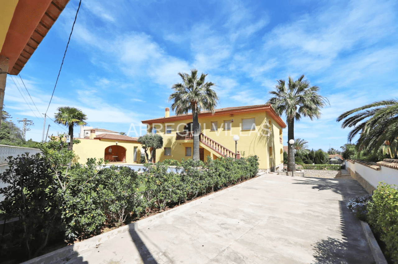 Chalet en venta en Dénia - Marineta Cassiana