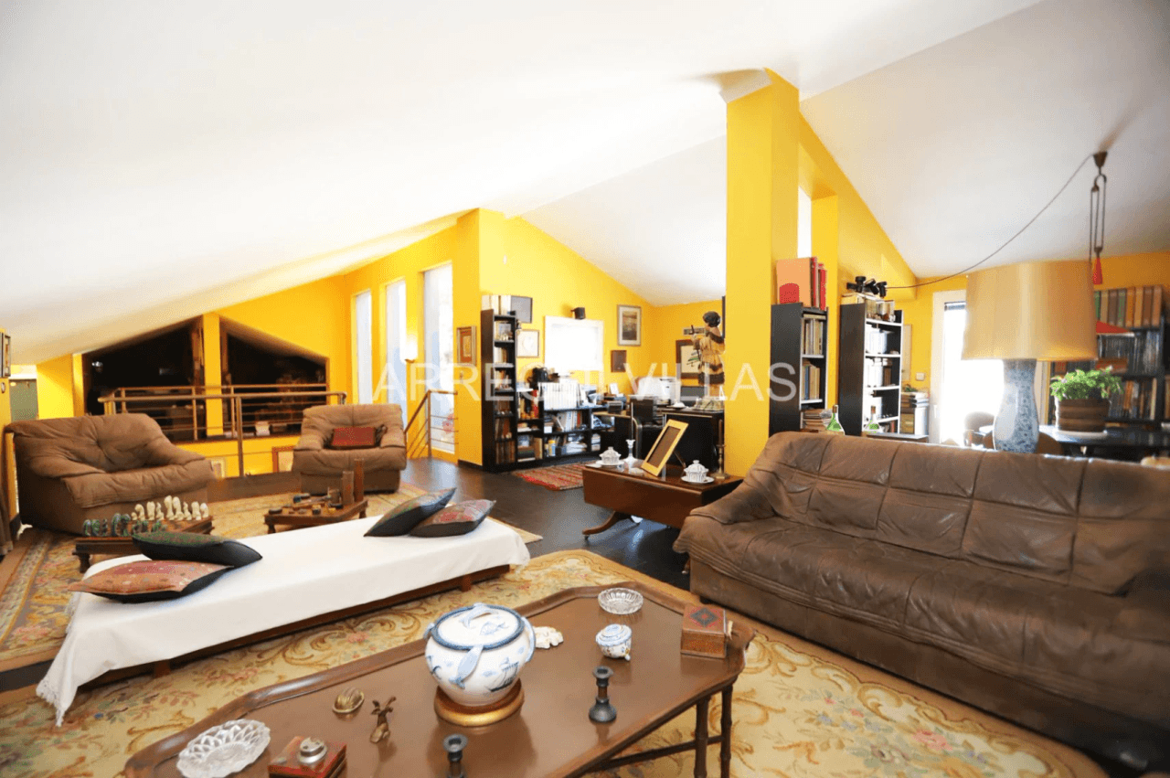 Amplia villa de estilo contemporáneo en Dénia