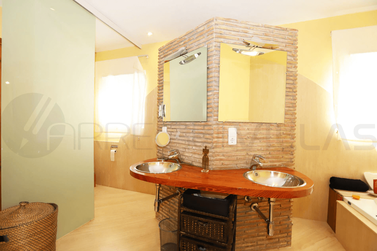 Espectacular villa en venta en el Montgó