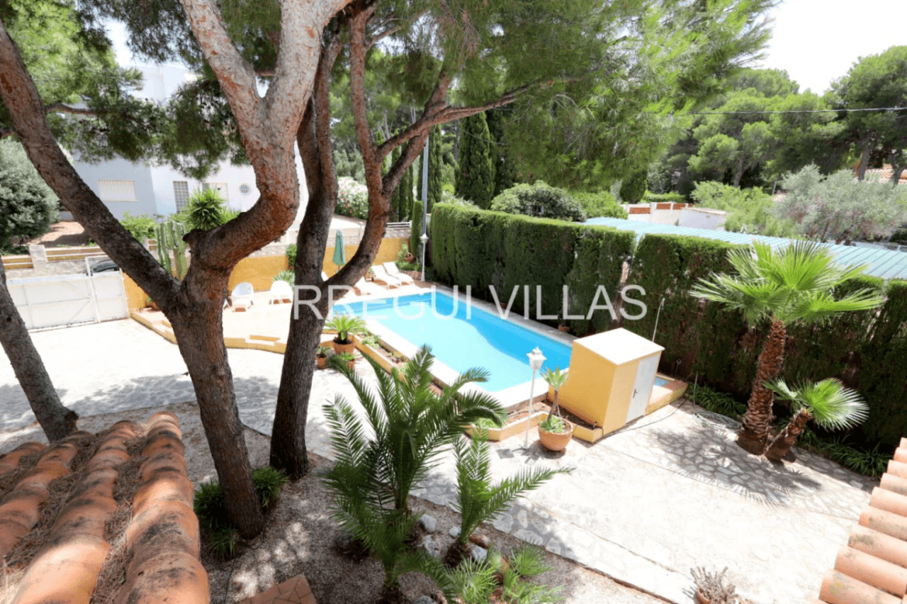 Chalet en venta de 4 habitaciones en Las Rotas, Denia