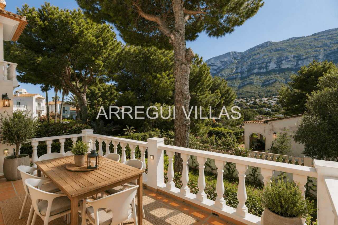 Chalet en venta en Denia, Santa Lucía