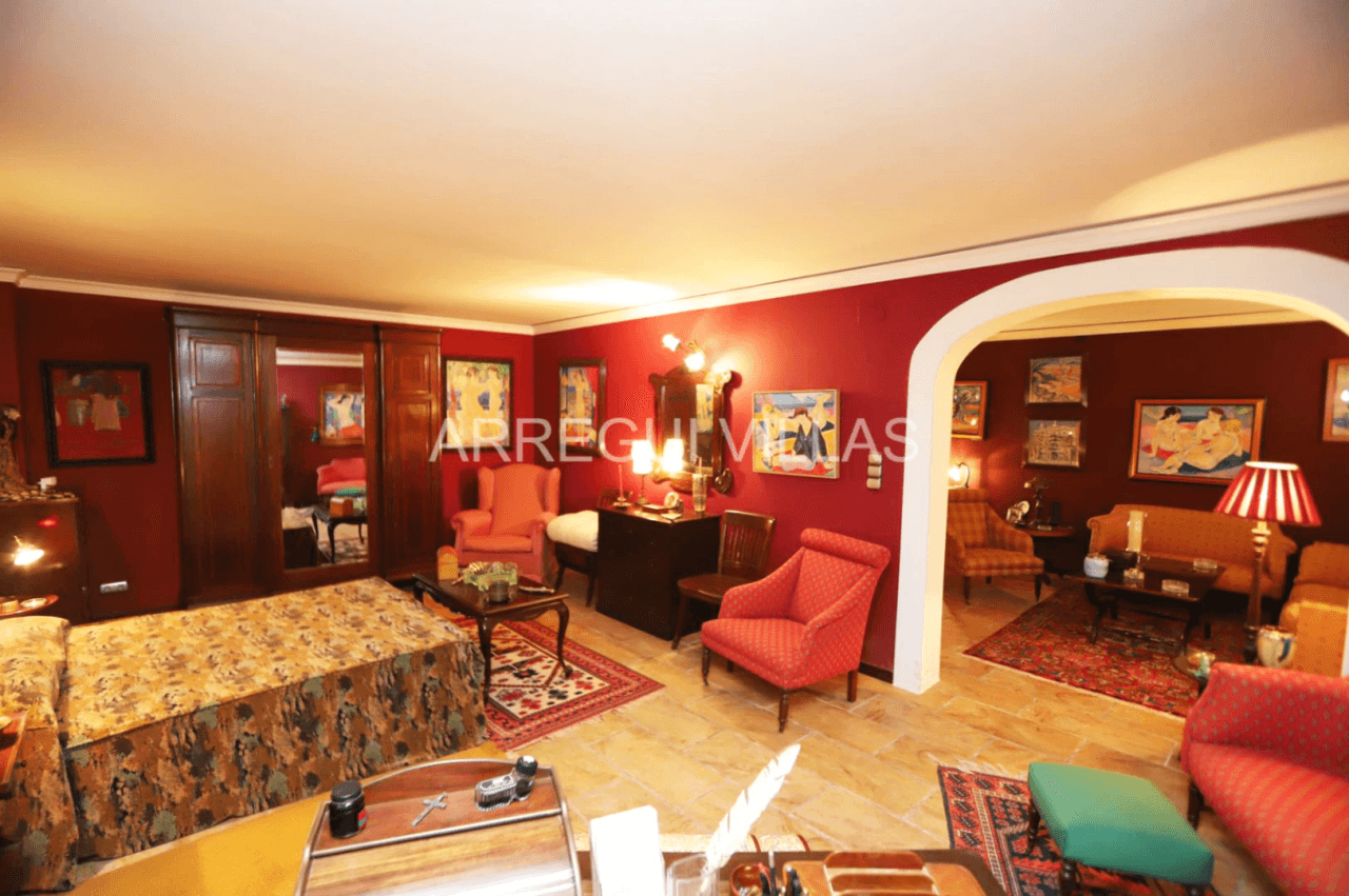 Amplia villa de estilo contemporáneo en Dénia