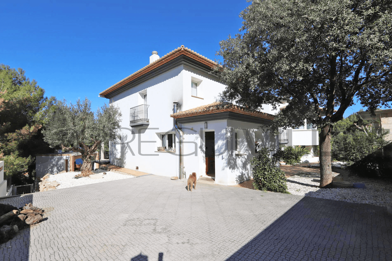 Espectacular villa en venta en el Montgó