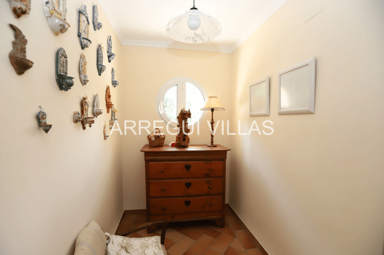 Chalet en venta de 4 habitaciones en Las Rotas, Denia
