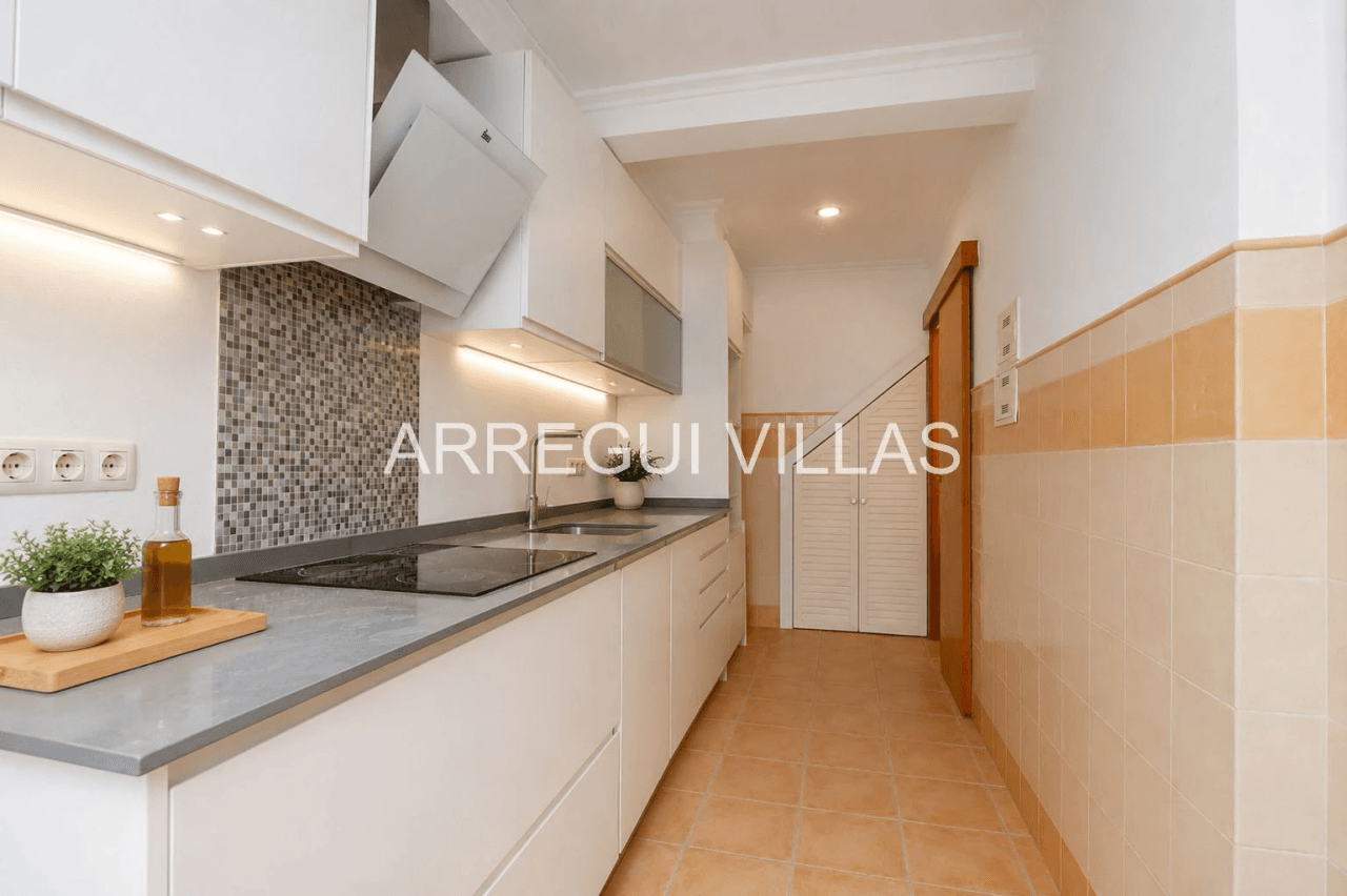 Casa adosada en venta en Denia, Las Marinas - 4 dormitorios