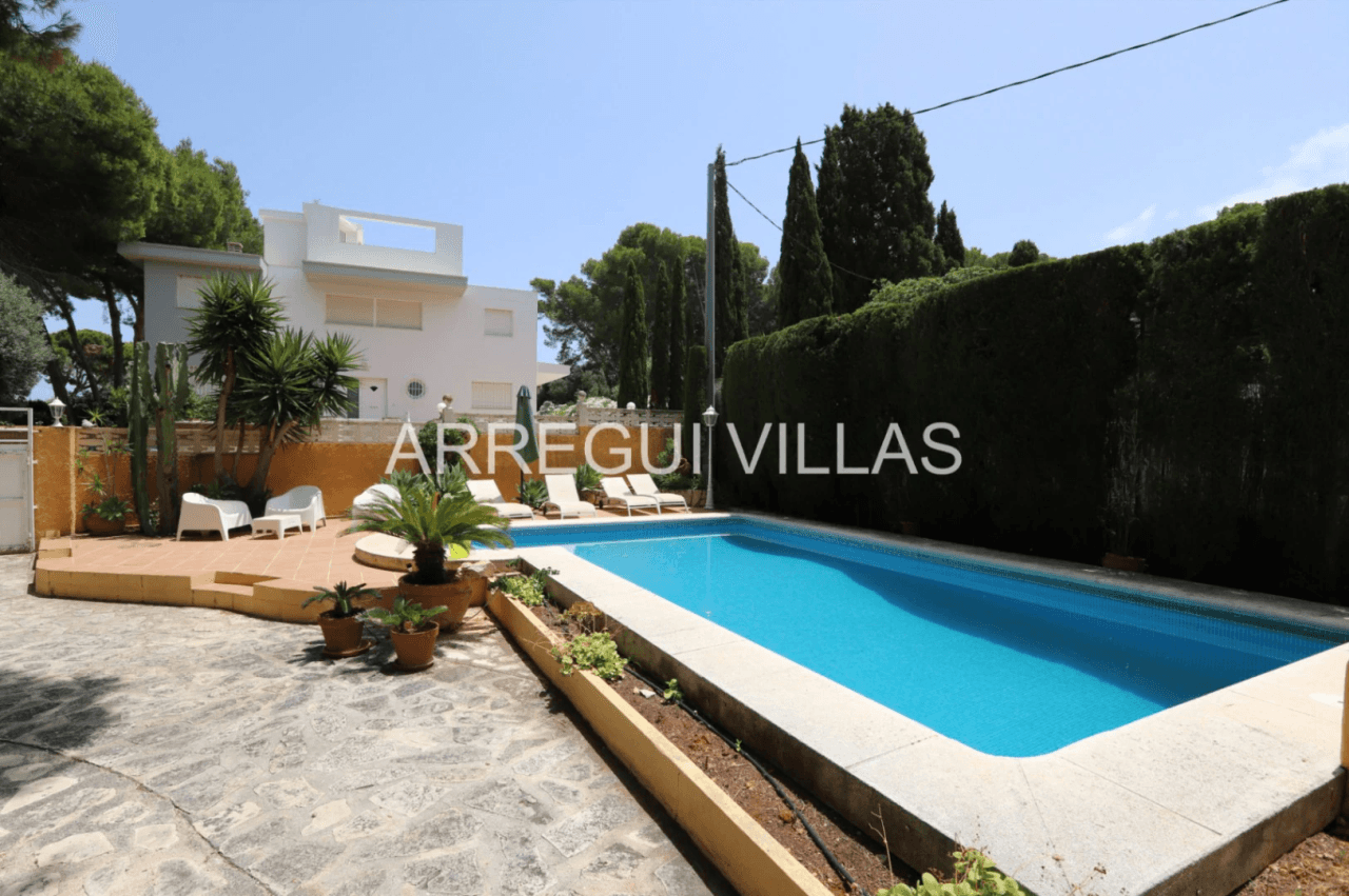 Chalet en venta de 4 habitaciones en Las Rotas, Denia