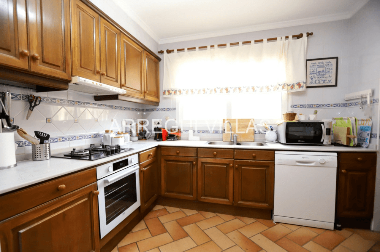 Chalet en venta de 4 habitaciones en Las Rotas, Denia