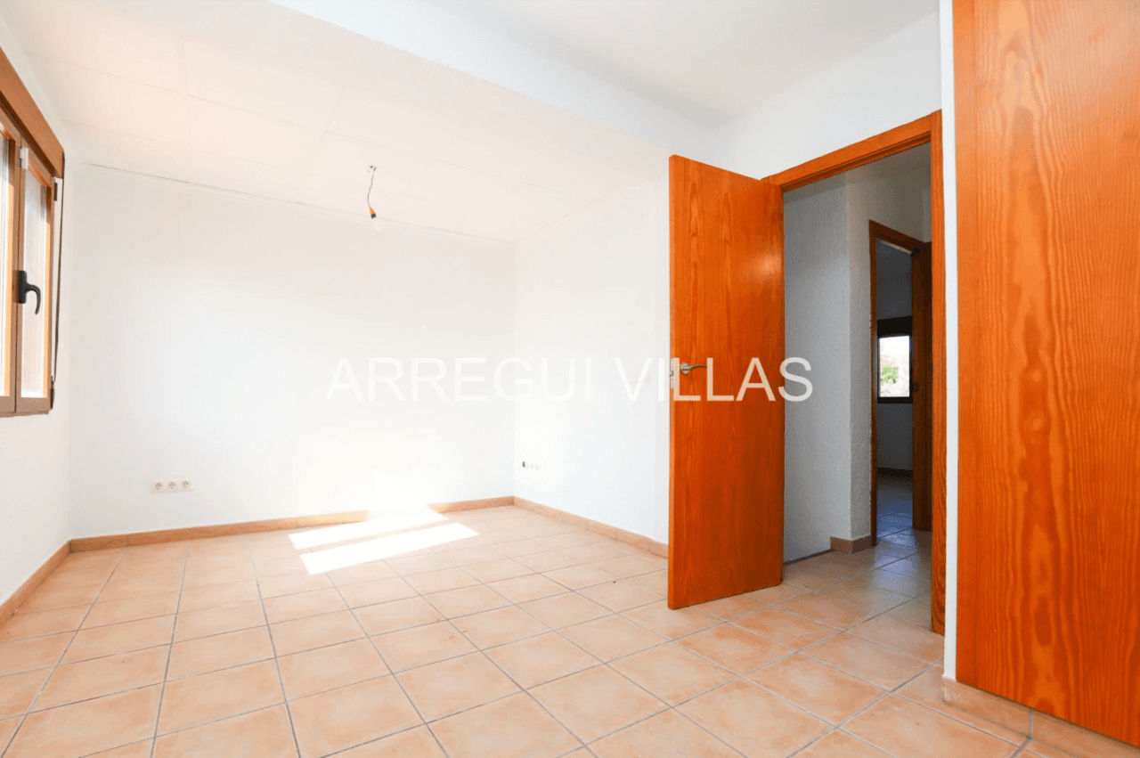 Casa adosada en venta en Denia, Las Marinas - 4 dormitorios