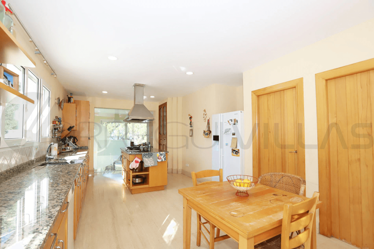 Espectacular villa en venta en el Montgó