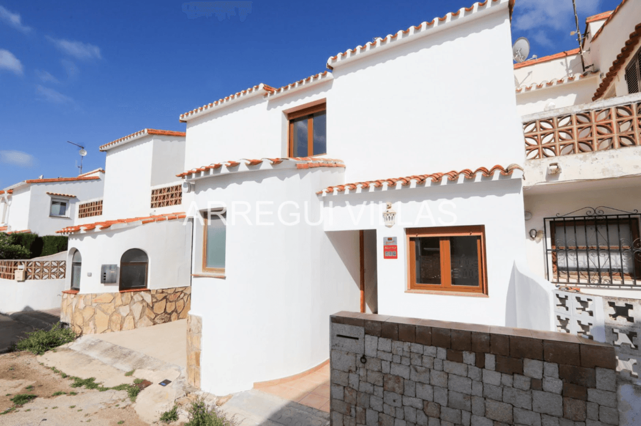 Casa adosada en venta en Denia, Las Marinas - 4 dormitorios